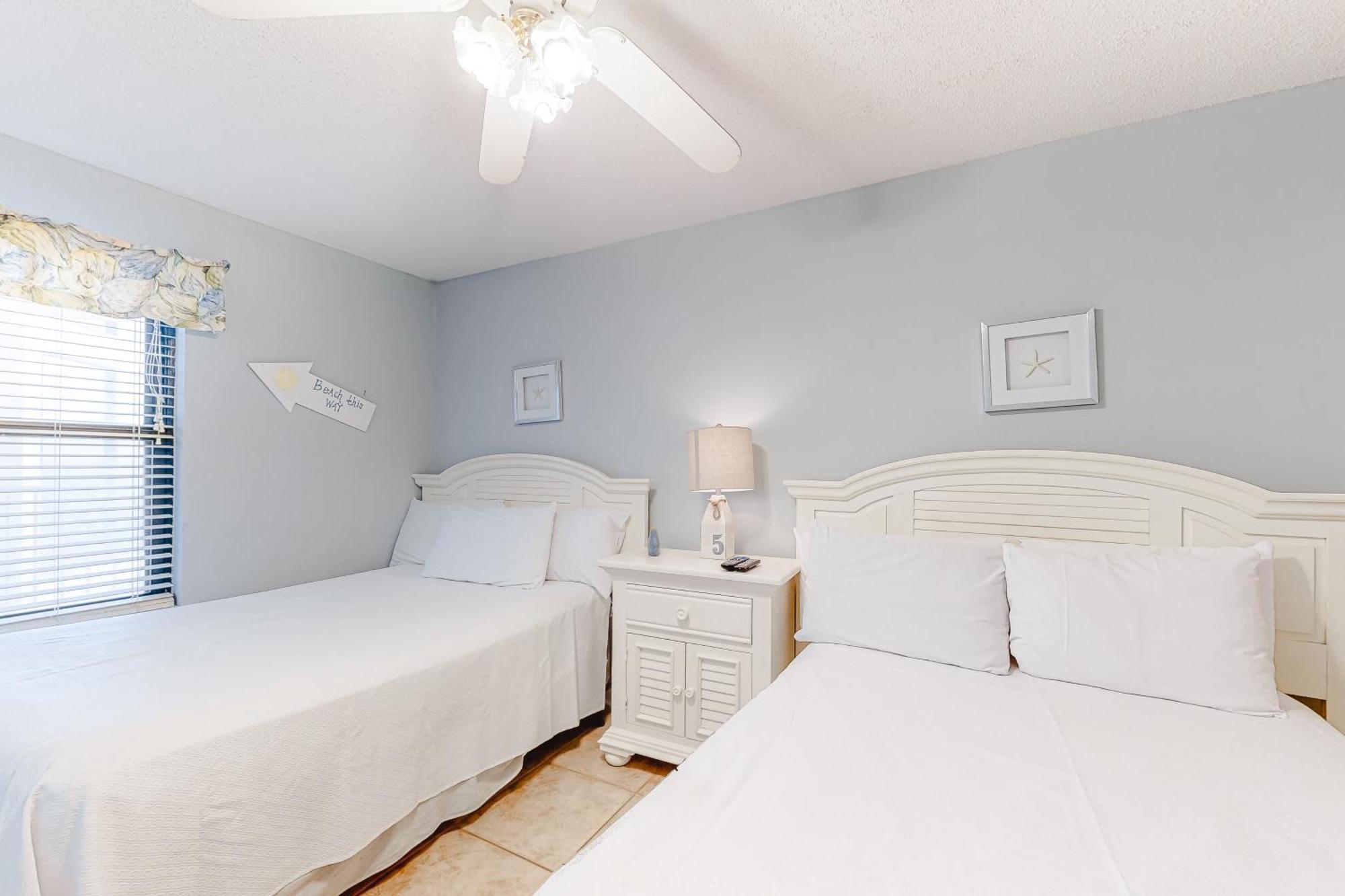 Phoenix Vacation Rentals Орандж-Біч Номер фото